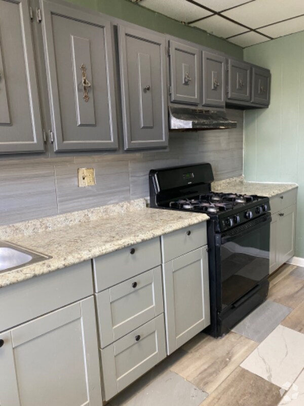 Apartments under 3,000 in Colwyn PA 3 Rentals