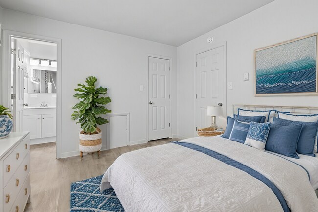 Building Photo - East Beach Apartments