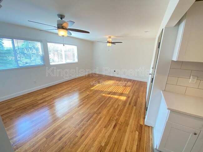 Foto del edificio - 3024 Potomac St