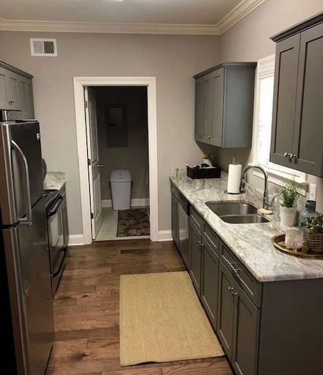 Foto del edificio - 4 bed/4.5 Bath