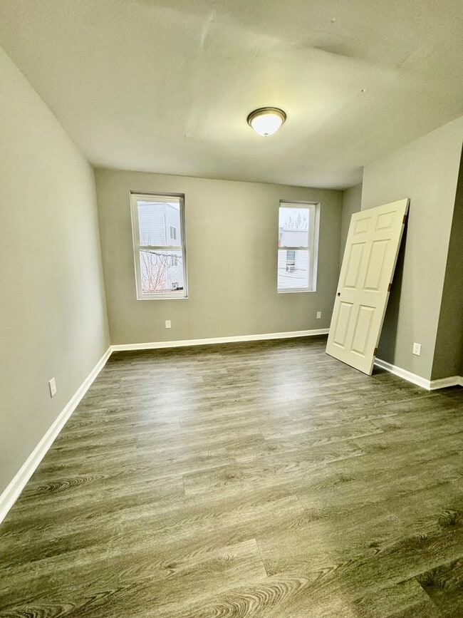 Building Photo - Anika Homes 3 Bedroom