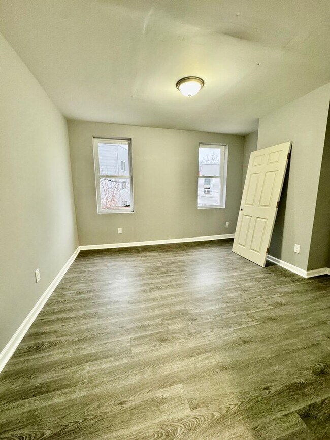 Foto del edificio - Anika Homes 3 Bedroom