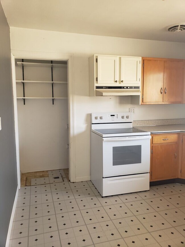 Foto del edificio - 3 BD Ranch