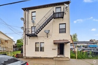 Building Photo - 83 Jersey St