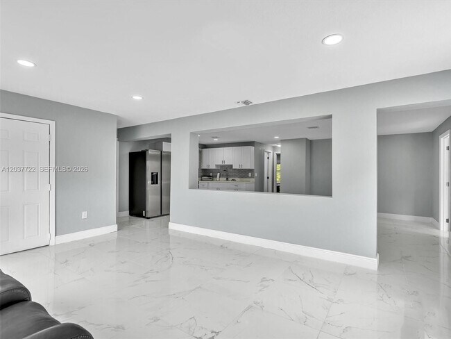 Foto del edificio - 157 NE 2nd Ave