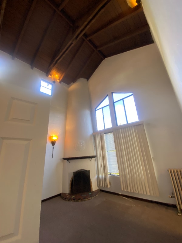 Building Photo - 1700 Le Roy Ave