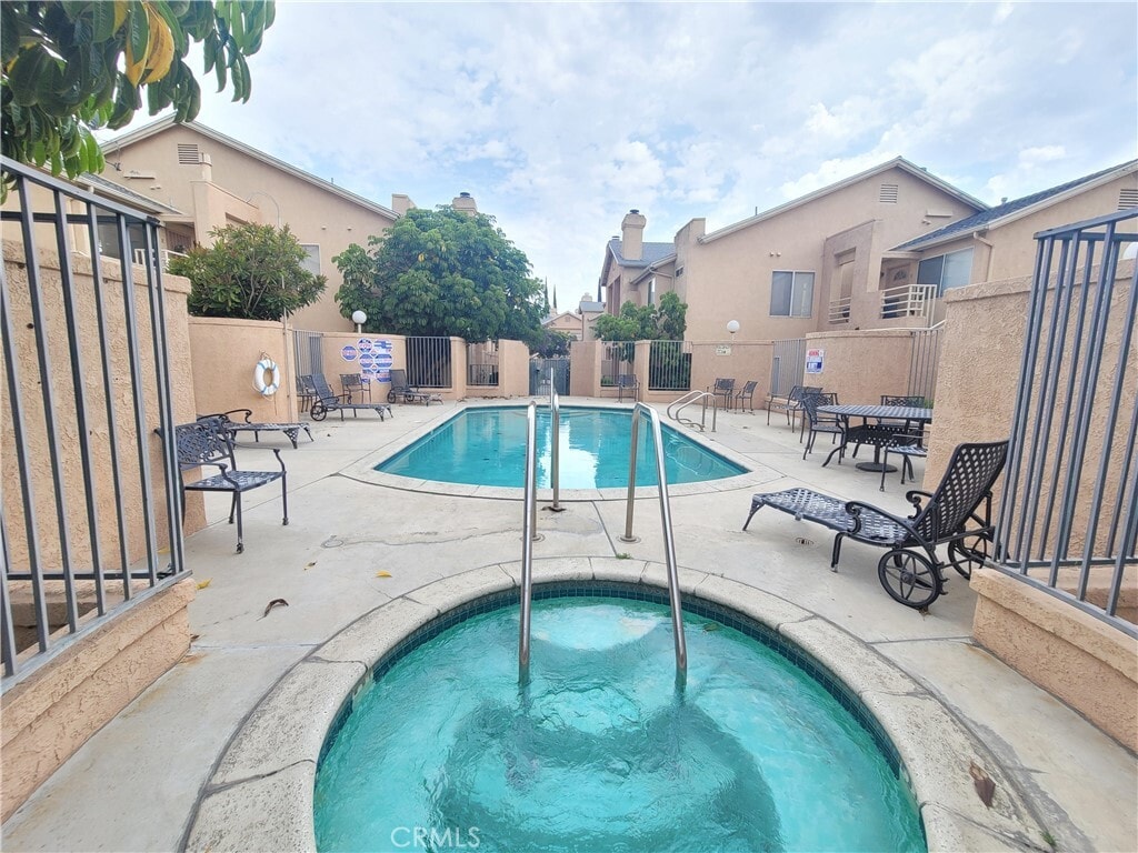 Primary Photo - 11076 Sharp Ave