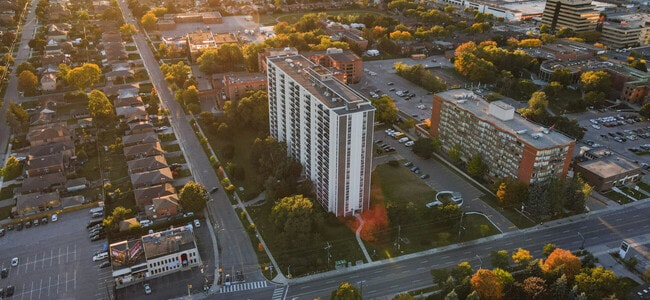 Aérien - 3000 Dufferin St