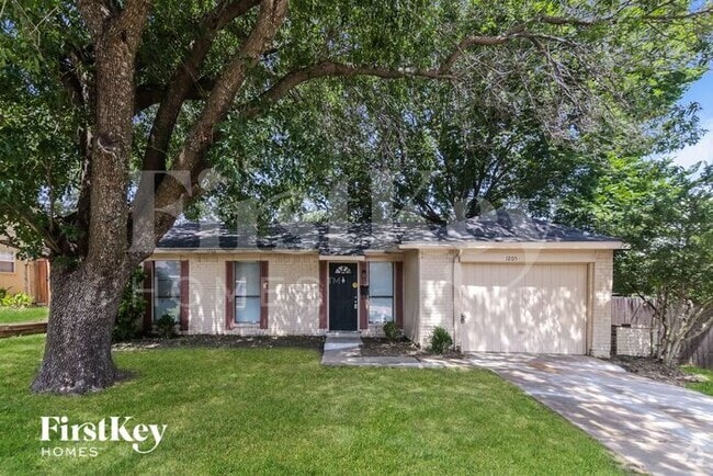 Building Photo - 1205 Colony Dr