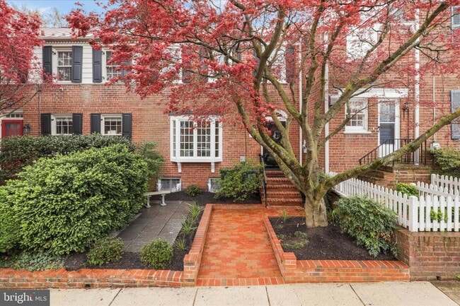 Photo - 414 Jefferson St Townhome