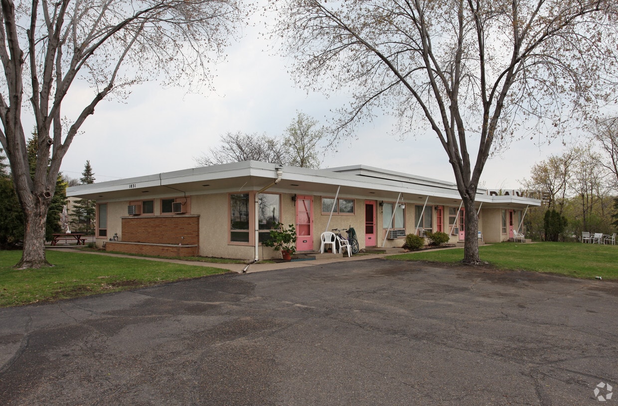 1831 Stinson Blvd NE, Minneapolis, MN 55418 Apartments in Minneapolis