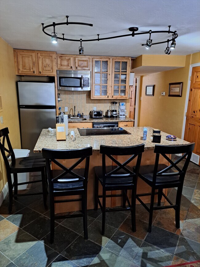 Foto del edificio - 1150 Deer Valley Dr