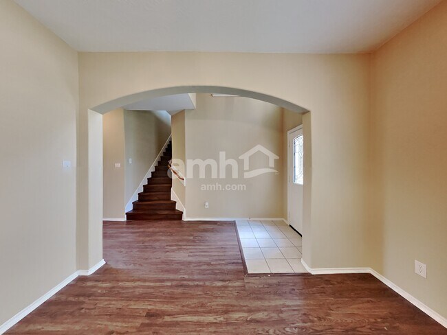 Building Photo - 18250 Eton Ridge Ct