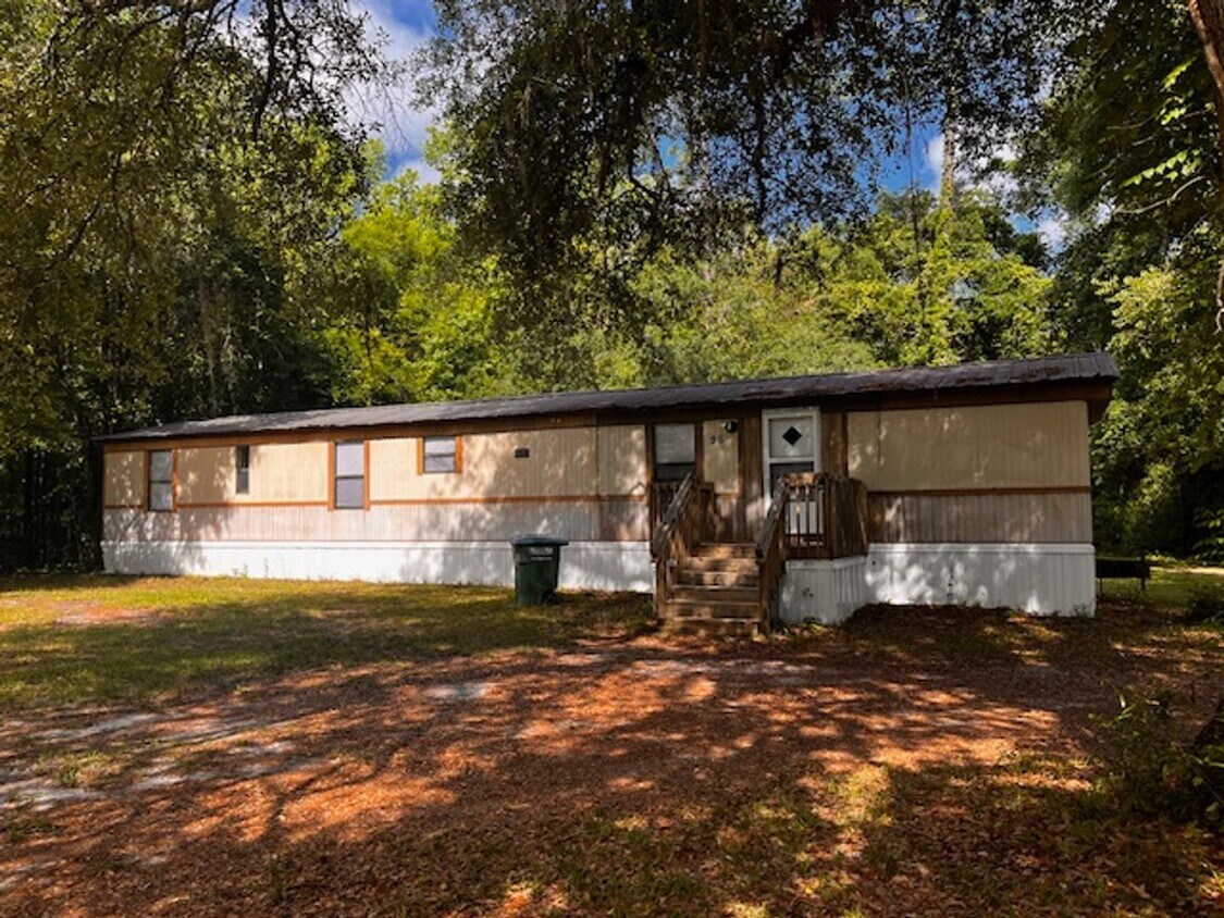 96 Sugar Cane Ln, Crawfordville, FL 32327 House Rental in