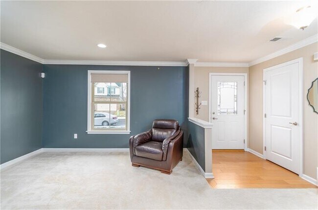 Building Photo - 424 Fairmont Dr