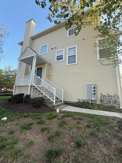 Foto del edificio - 9401 Wrensong Ct