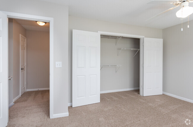 2BR, 2.5BA - 1164SF Townhome - Bedroom - Summerlin Ridge Apartments