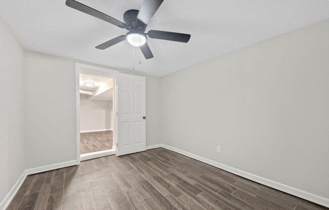 Foto del edificio - 560 S Indian Creek Dr