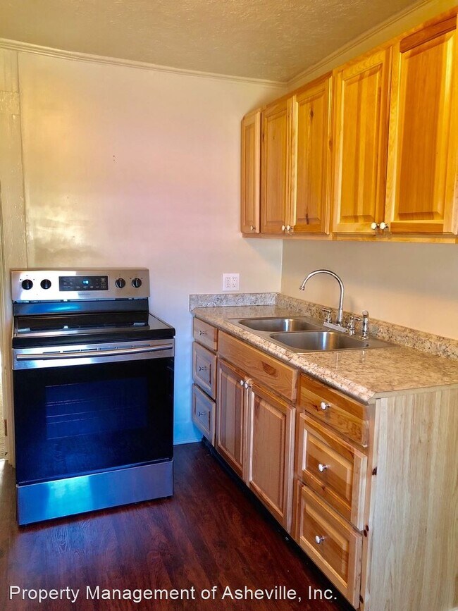 Building Photo - 2 br, 1 bath House - 1568 Patton Ave.