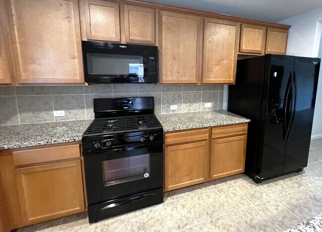 Foto del edificio - 215 Paint Creek Ln