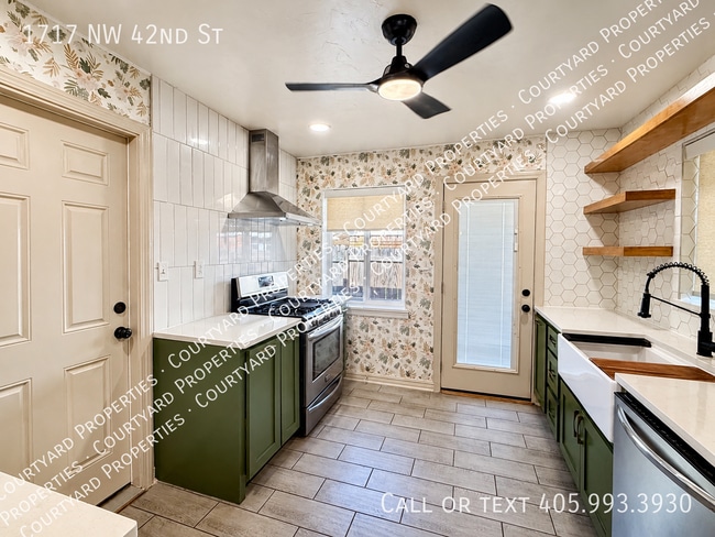 Building Photo - 1717 NW 42nd St