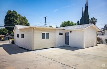 Building Photo - 25461 Cole St