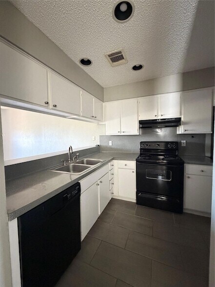 Foto del edificio - 5305 Indio Cove