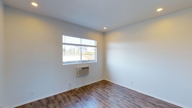 Building Photo - 3771 Keystone Ave