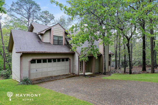 Building Photo - 300 Shadow Ridge Dr