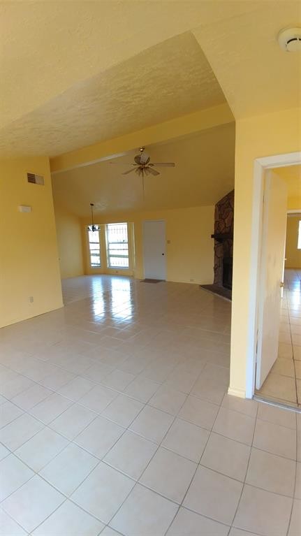 Foto del edificio - 15703 Rosebriar Dr