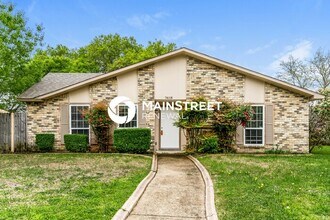 Building Photo - 7418 Emory Oak Ln