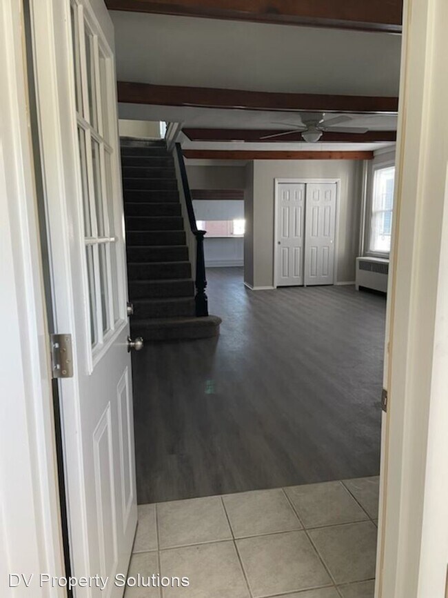Foto del edificio - 3 br, 1 bath House - 4106 W 5th St