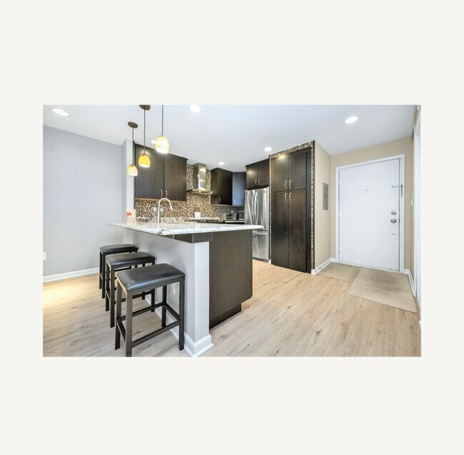 Building Photo - 757 Spinnaker Ct