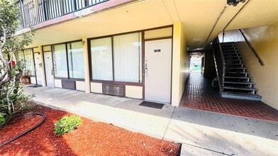 Building Photo - 7900 S Orange Blossom Trail