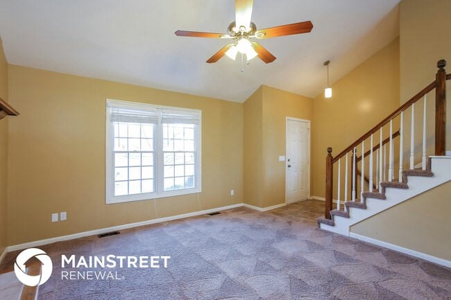 Building Photo - 6500 N Elmwood Ct