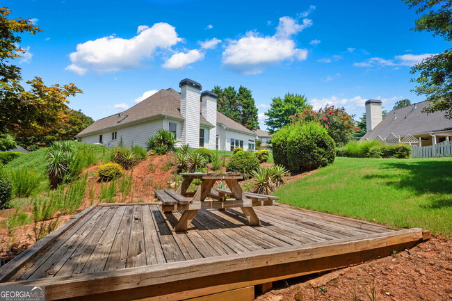 Building Photo - 1115 Burlington Ct