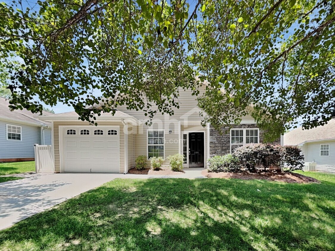 Foto principal - 106 Charlotte Ct