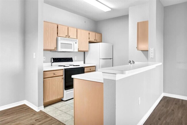Foto del edificio - 5451 Vineland Rd