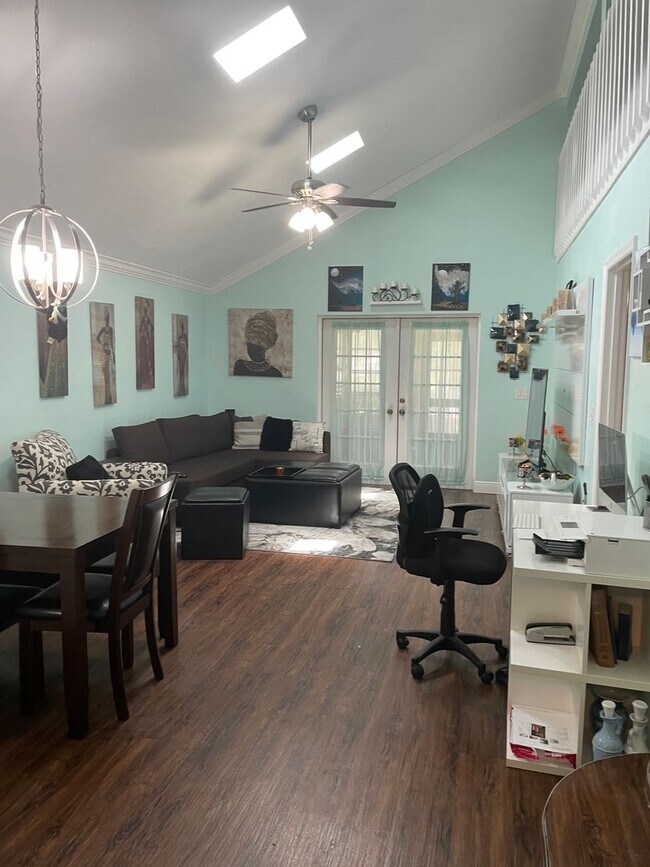 Building Photo - Port Orange 3-bedroom, 2 bath, villa locat...