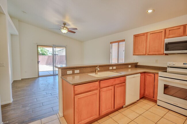 Foto del edificio - Rent by 01/31/26 get $500.00 off first months rent!!!!