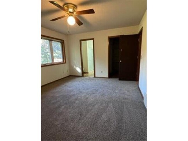 Building Photo - 1382 Camelback Dr