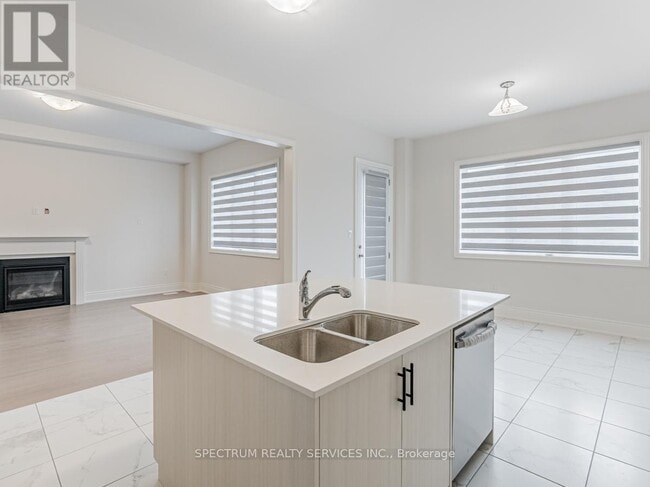 Building Photo - 21 James Walker Ave