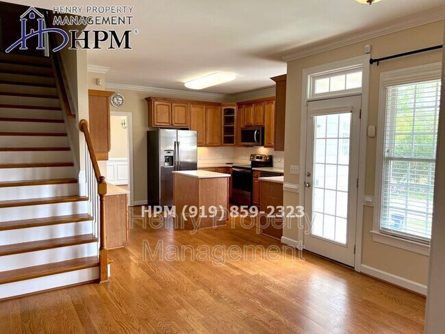 Building Photo - 909 Reedy Creek Rd