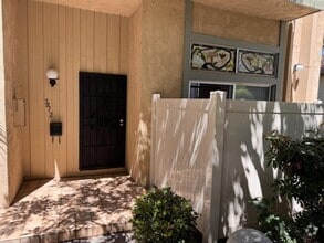 Building Photo - 7812 Hummingbird Ln