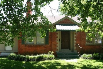 Building Photo - 2726 Windsor Ave