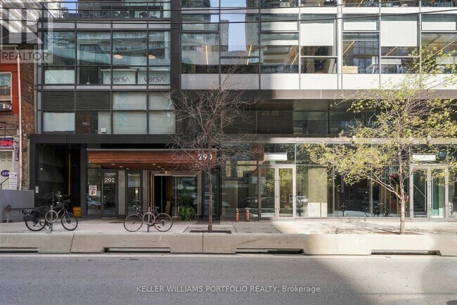 Building Photo - 290 Adelaide St W