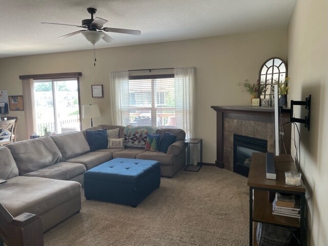 Main level - 1762 Jonathan St