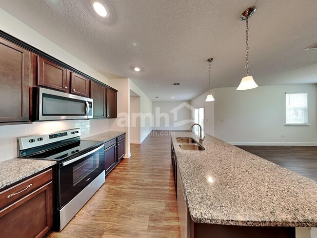 Building Photo - 1240 Tan Tara Trl
