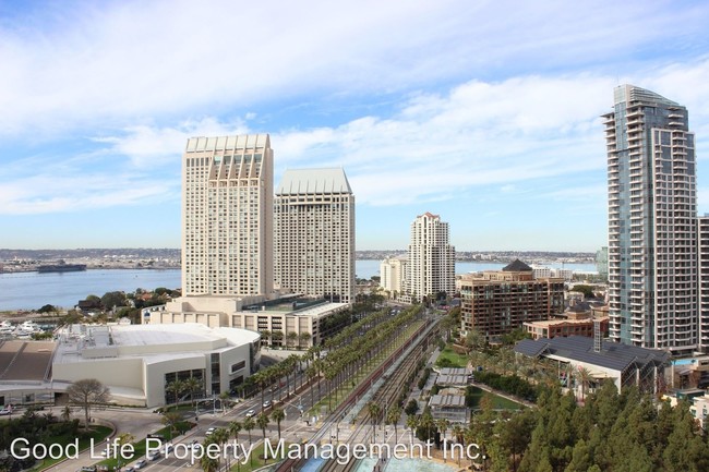 Building Photo - 2 br, 2 bath House - 100 Harbor Dr. #2004