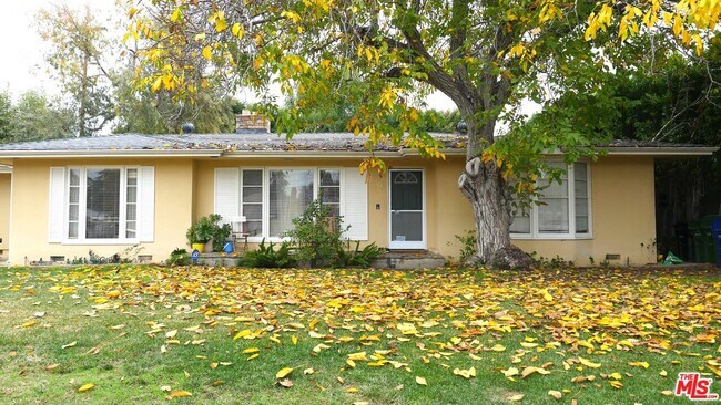 Building Photo - 23102 Leonora Dr